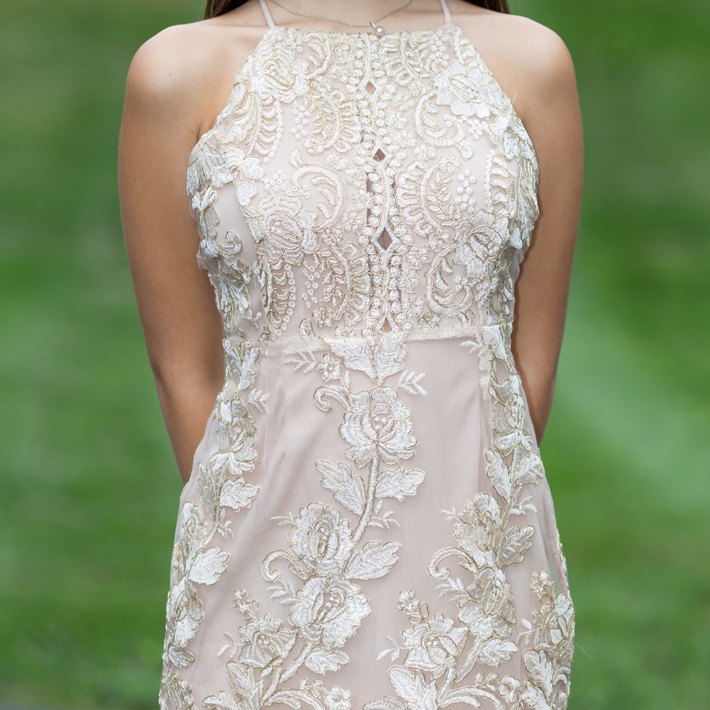 STUNNING dress HANDMADE IN PARIS, FRANCE! 😍